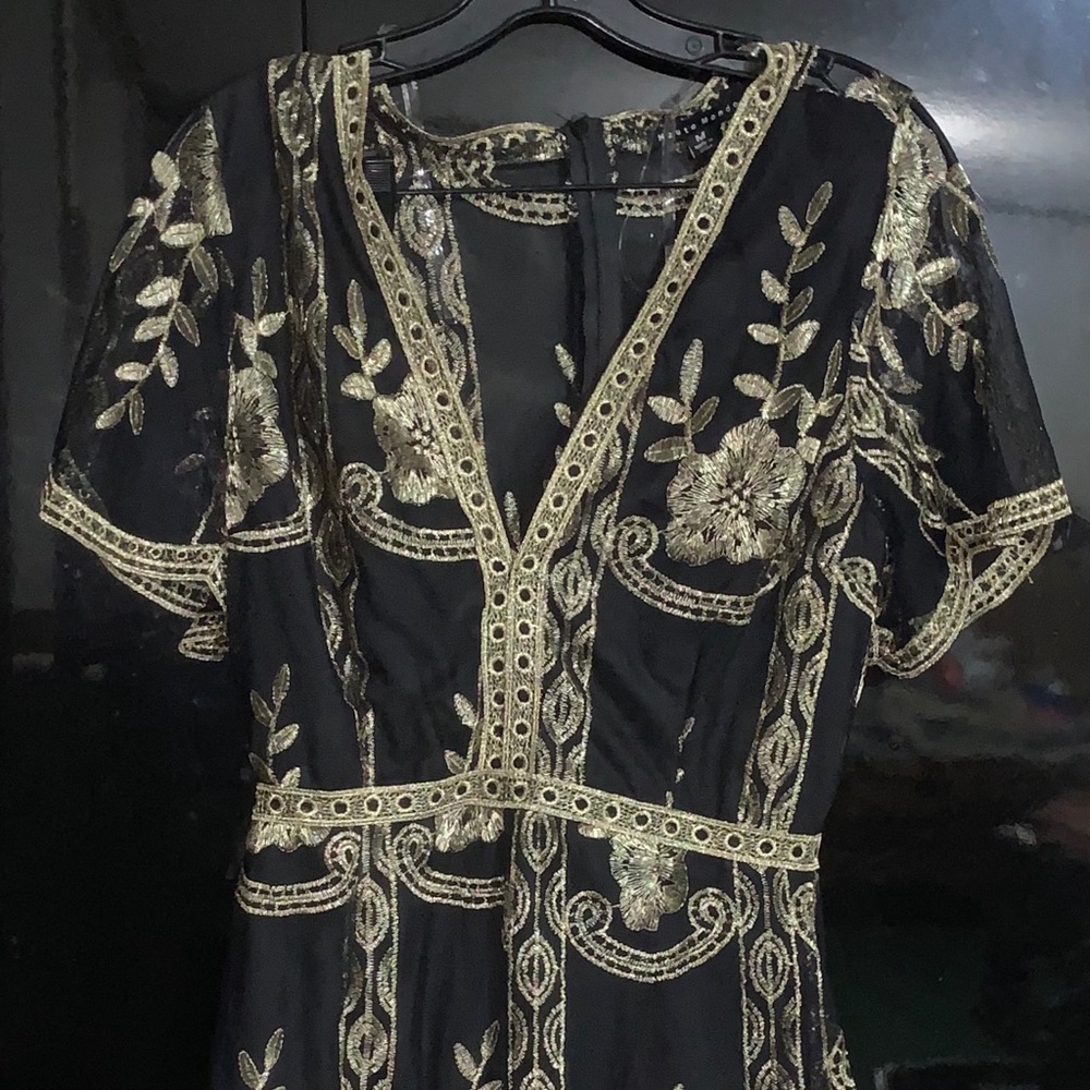 Beautiful short style romper with gold detail